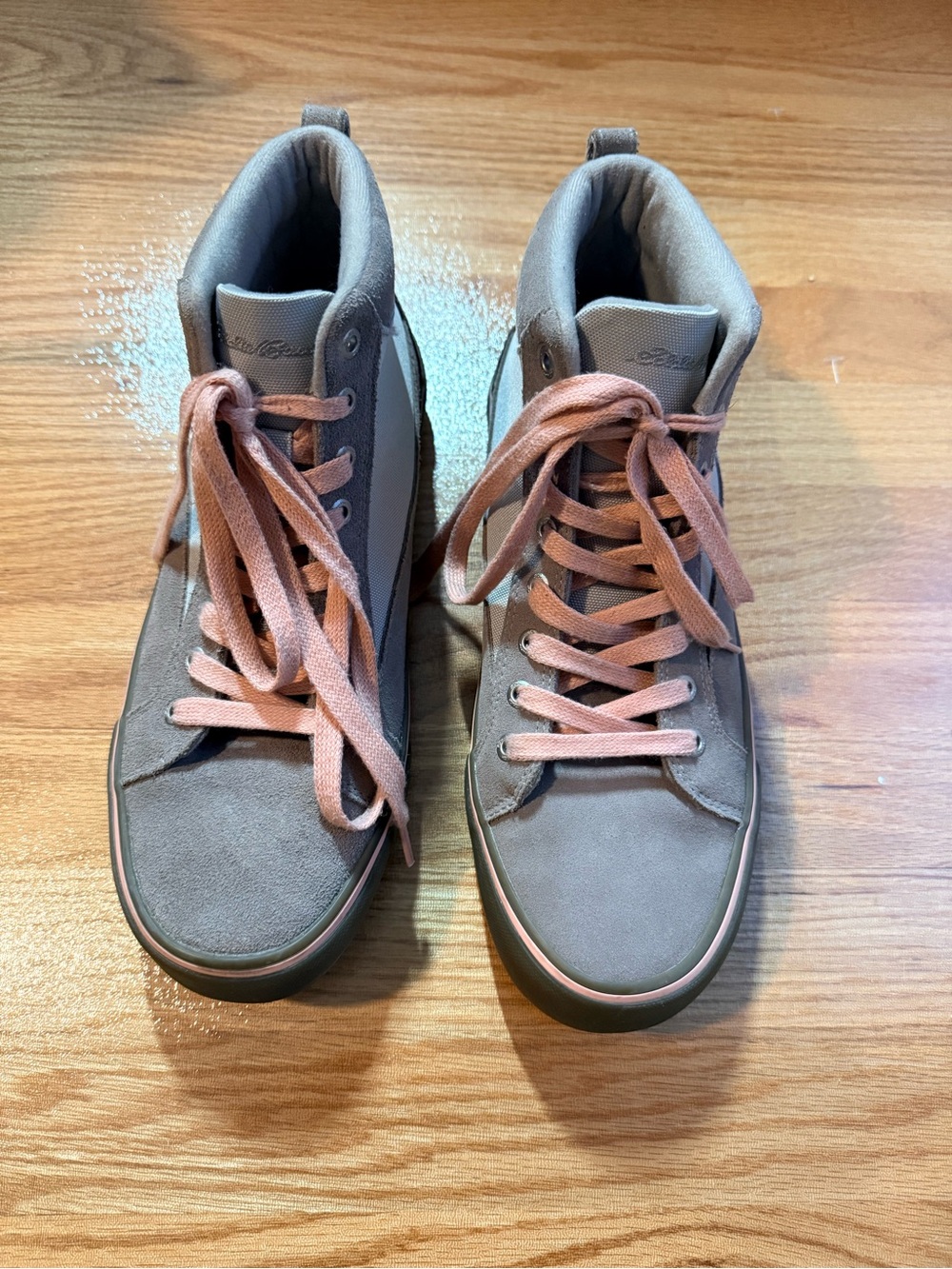 Eddie Bauer Storm  Light Gray High-Top Sneakers with Pink Laces